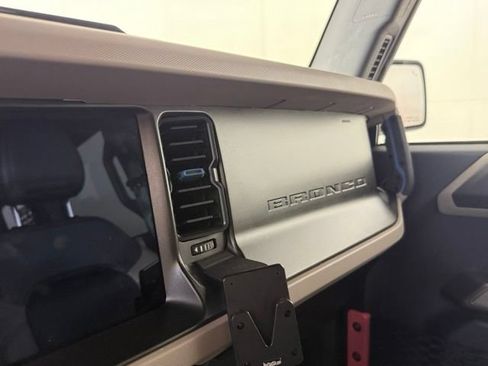 Used 2023 Ford Bronco Wildtrak AWD/4WD image 20