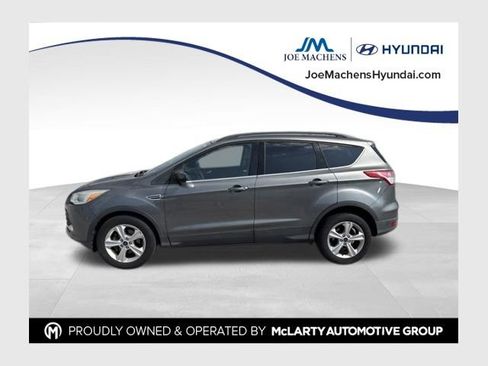 Used 2014 Ford Escape SE w/ Equipment Group 201A FWD image 1