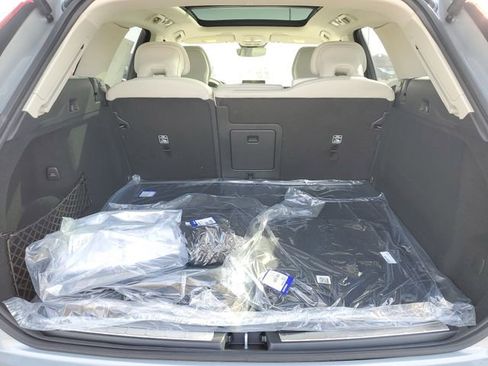 New 2026 Volvo XC60 B5 Ultra w/ Protection Package Premier image 29