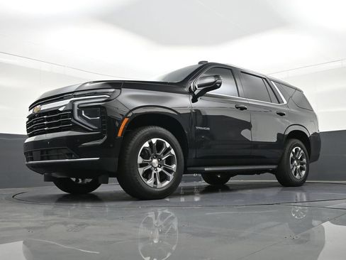 Used 2026 Chevrolet Tahoe LT w/ Comfort Package image 24