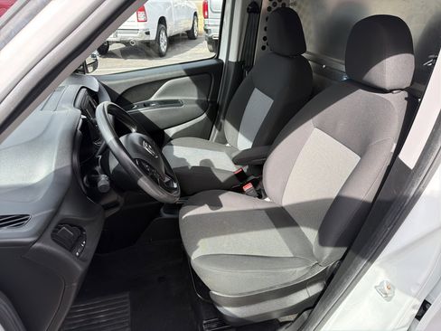 Used 2021 RAM ProMaster City Tradesman image 9