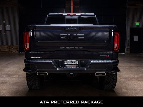 Used 2025 GMC Sierra 1500 AT4 w/ AT4 Premium Package image 8