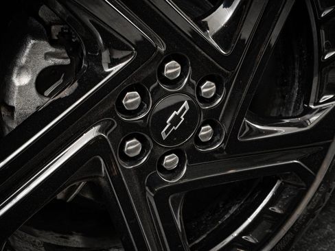 Used 2025 Chevrolet Equinox EV RS image 8