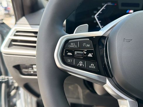 New 2026 BMW 330i Sedan w/ M Sport Package image 38