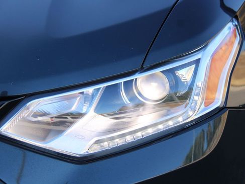 Used 2021 Chevrolet Traverse RS image 13