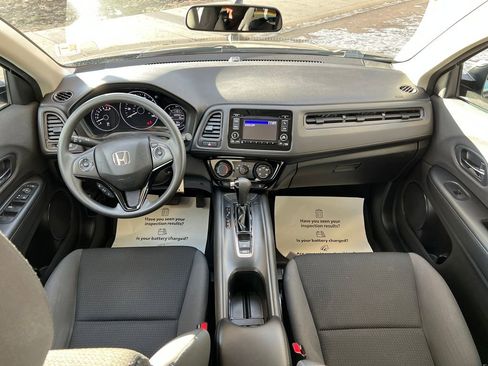 Used 2022 Honda HR-V LX image 11