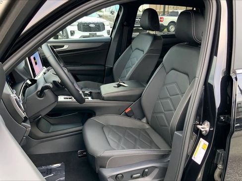 Used 2026 Volkswagen Atlas Cross Sport SE FWD image 8