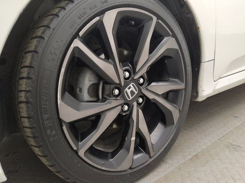 Used 2019 Honda Civic Sport image 31