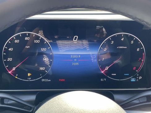 Used 2024 Mercedes-Benz GLC 300 4MATIC image 14