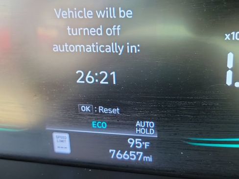 Used 2025 Hyundai Elantra Hybrid FWD image 27