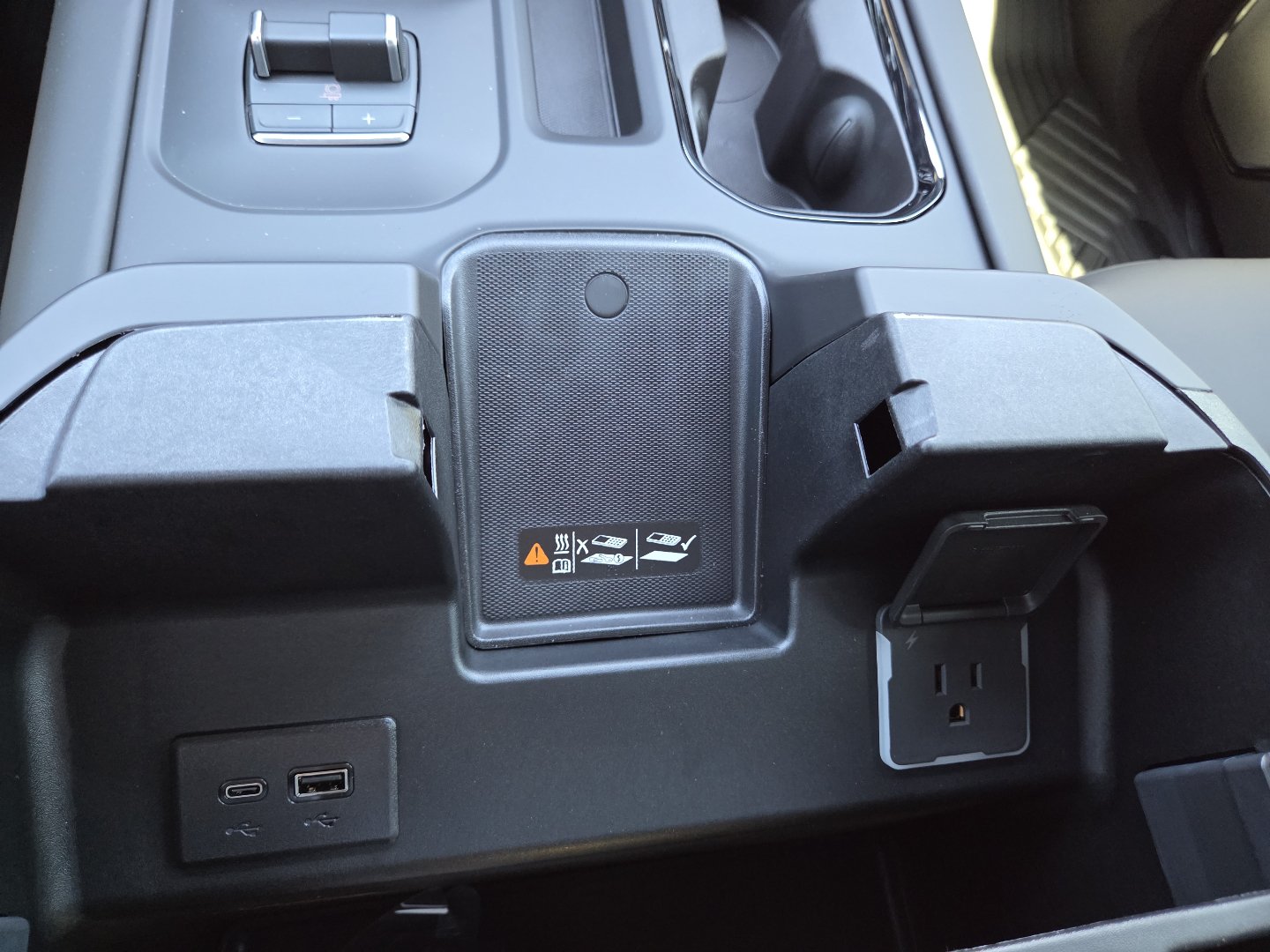 New 2026 GMC Sierra 2500 AT4X w/ AT4X AEV Edition AWD/4WD image 11