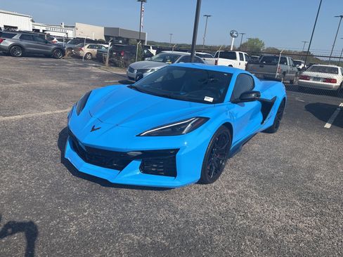 Used 2023 Chevrolet Corvette Z06 image 3