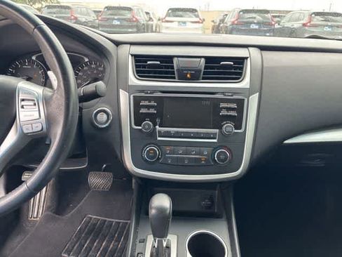 Used 2017 Nissan Altima 2.5 SR w/ Midnight Edition Package FWD image 18