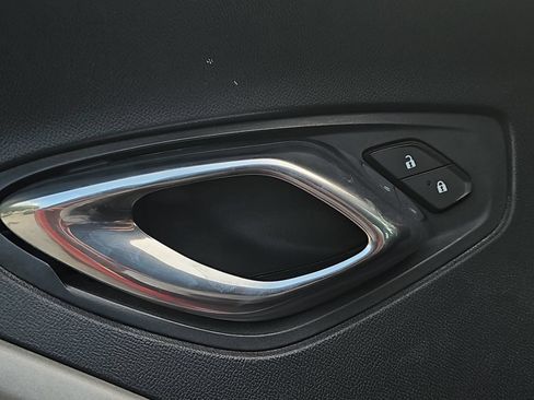 Used 2020 Chevrolet Camaro LT RWD image 23