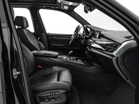 Used 2018 BMW X5 xDrive50i w/ Premium Package image 30