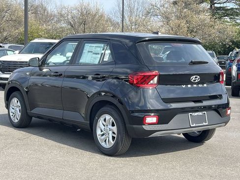 New 2026 Hyundai Venue SE FWD image 28