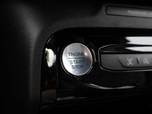 New 2026 Ford Escape ST-Line Select w/ Equipment Group 401A image 32