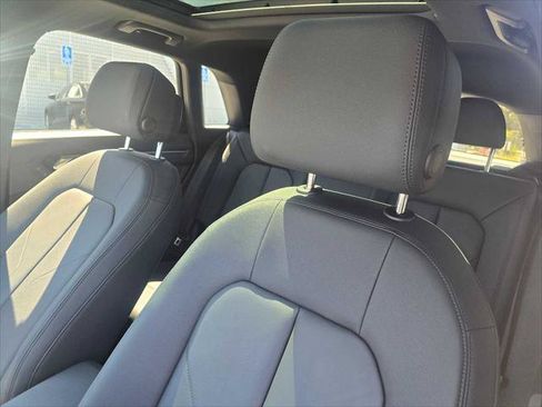 Used 2023 Audi Q3 2.0T Premium w/ Convenience Package AWD/4WD image 25