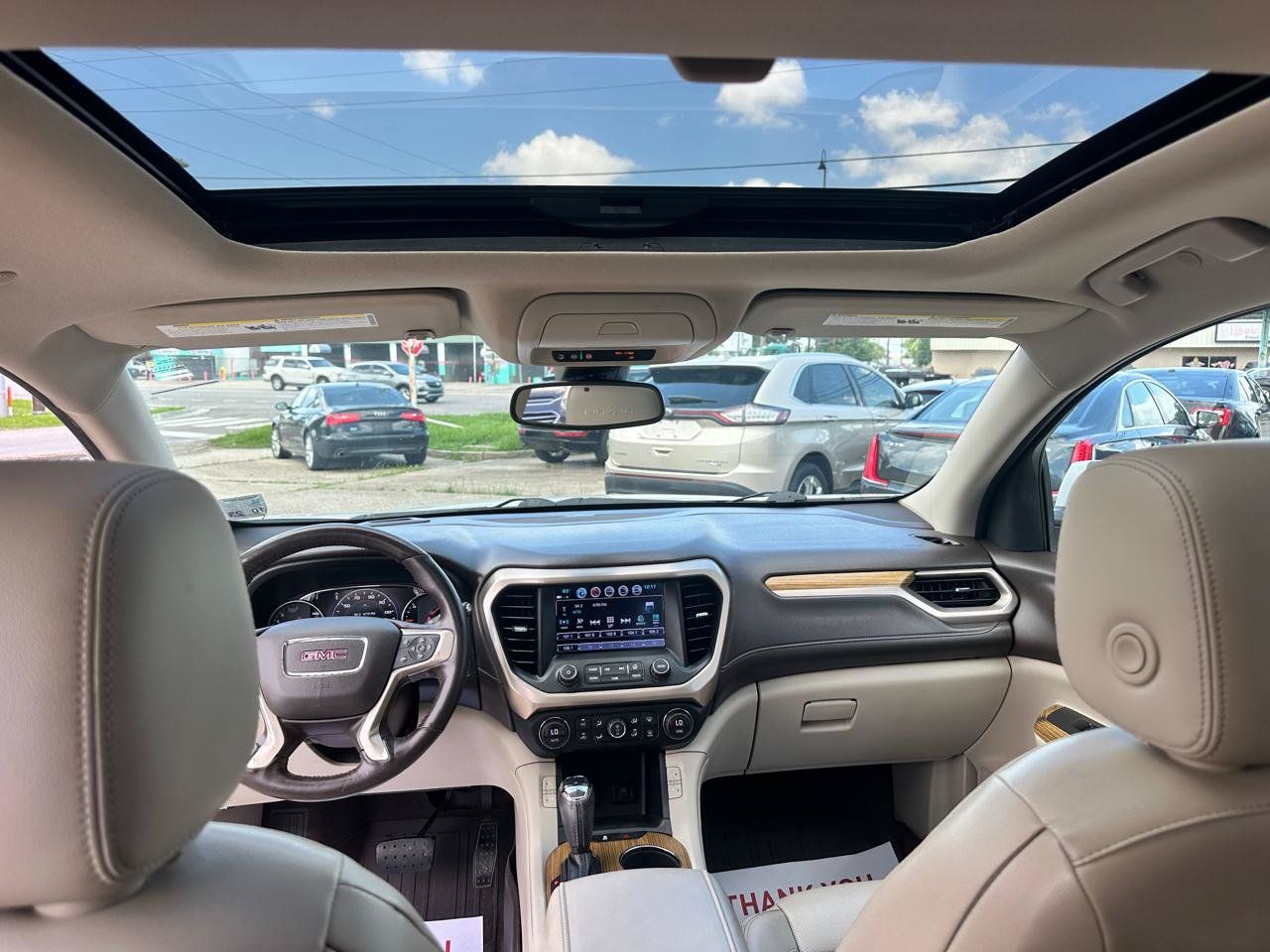 Used 2017 GMC Acadia Denali w/ Technology Package FWD image 9
