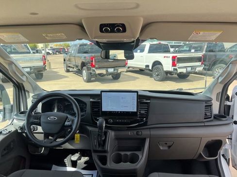 Used 2024 Ford Transit 350 XLT RWD image 19