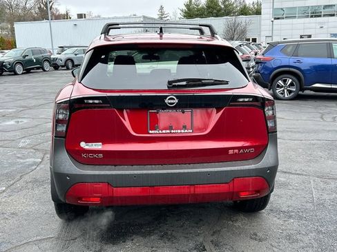 New 2026 Nissan Kicks SR AWD/4WD image 3