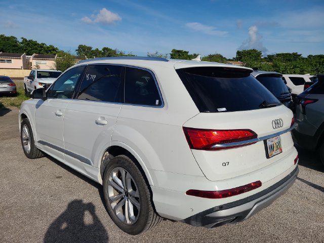 Used 2025 Audi Q7 3.0T Premium Plus AWD/4WD image 2