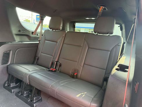 Used 2026 Chevrolet Suburban LT w/ Comfort Package AWD/4WD image 12
