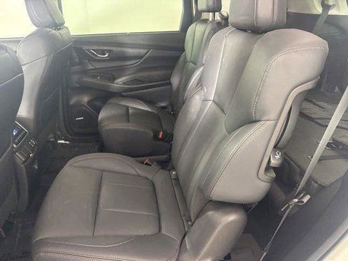 Used 2025 Subaru Ascent Bronze Edition AWD/4WD image 10