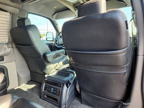 Used 2021 Chevrolet Express 2500 image 53