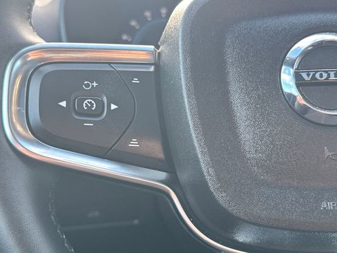 Used 2023 Volvo C40 P8 Recharge Ultimate w/ Protection Package Premier image 20