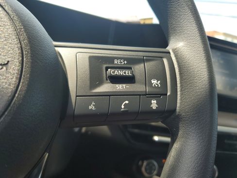 Used 2025 Nissan Kicks S AWD/4WD image 21