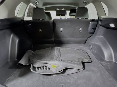 Used 2022 Toyota RAV4 XLE image 34