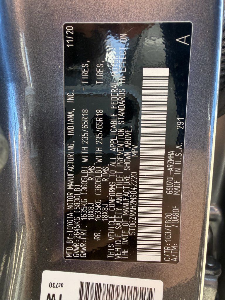 Used 2021 Toyota Highlander XLE FWD image 31