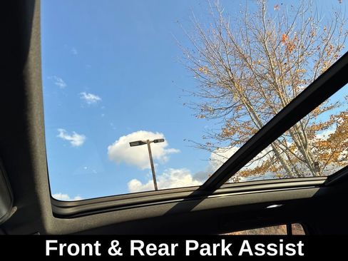 Used 2021 Chevrolet Tahoe Z71 w/ Z71 Signature Package image 23