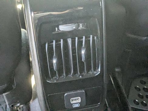 Used 2023 Jeep Compass Limited AWD/4WD image 27