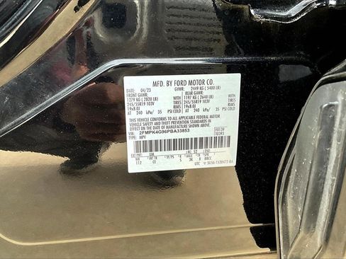 Used 2023 Ford Edge SE w/ Black Appearance Package image 18