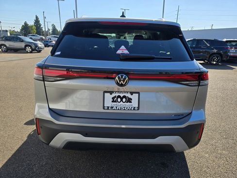 New 2025 Volkswagen Tiguan S image 5