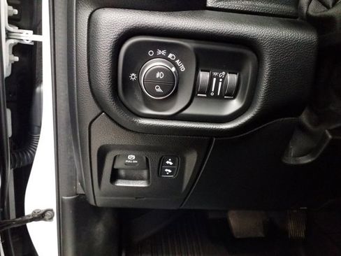 Used 2021 RAM 1500 Laramie image 12