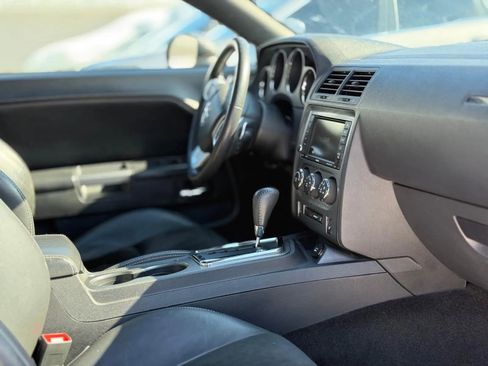 Used 2014 Dodge Challenger R/T image 14