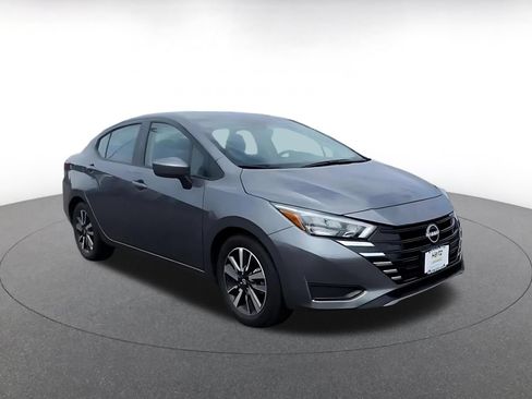 Used 2025 Nissan Versa SV FWD image 2