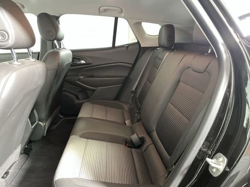 Used 2024 Chevrolet Trax LT image 26