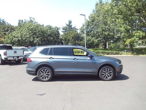 Used 2021 Volkswagen Tiguan SE FWD image 6