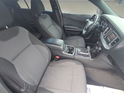 Used 2016 Dodge Charger SE image 16
