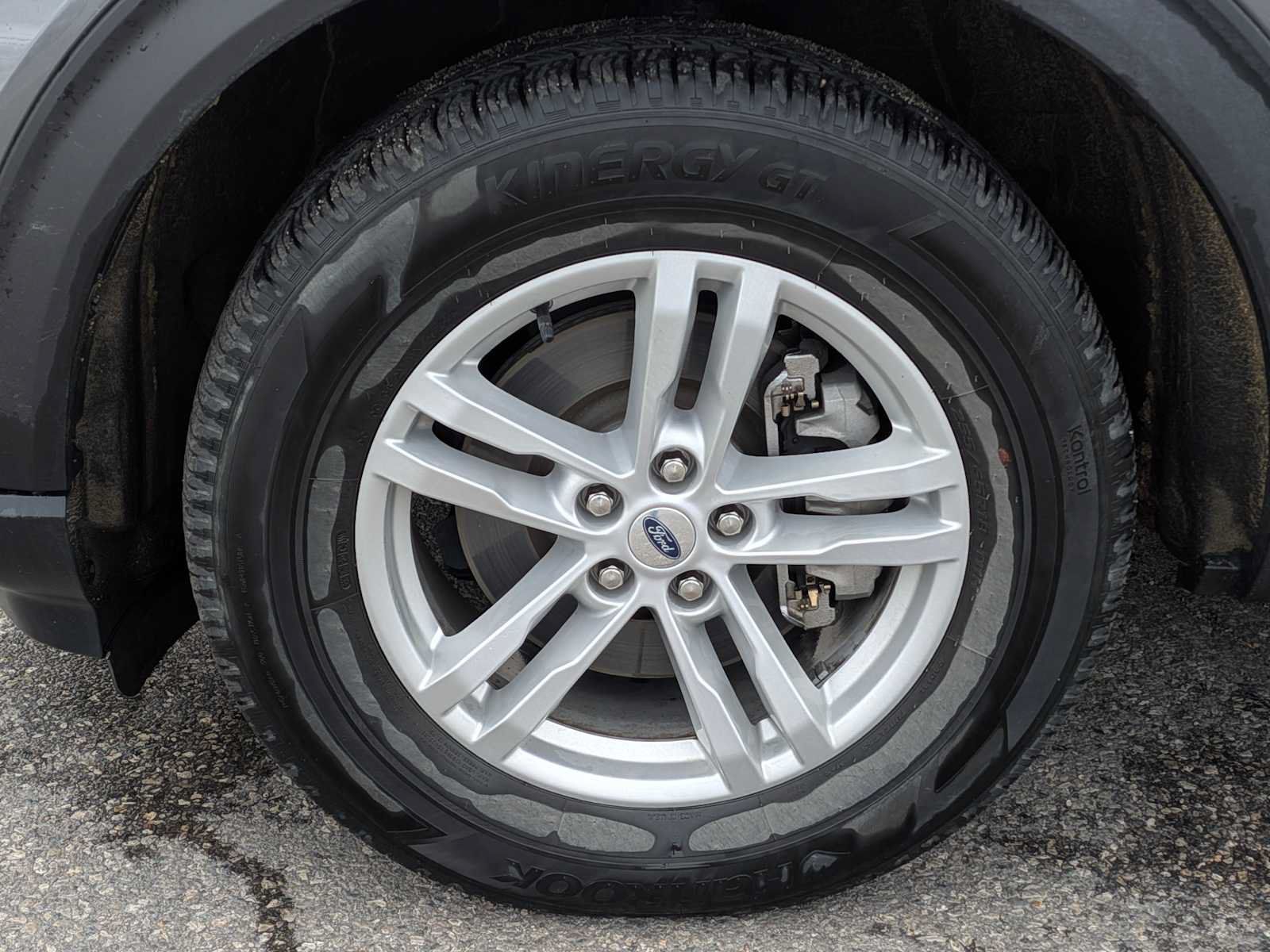Used 2024 Ford Explorer XLT AWD/4WD image 14