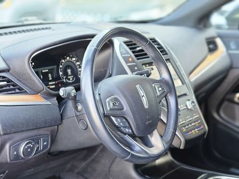 Used 2017 Lincoln MKC Reserve image 12