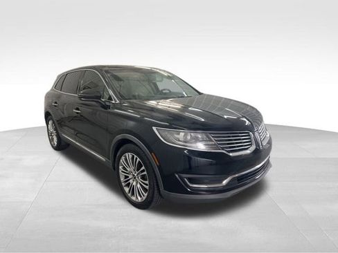 Used 2017 Lincoln MKX Reserve w/ Enhanced Security Package image 4