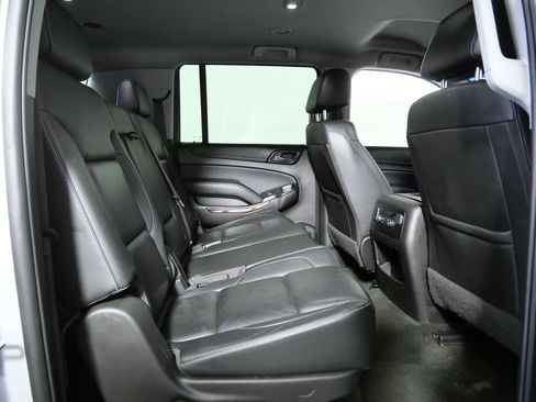 Used 2017 GMC Yukon XL SLT AWD/4WD image 14