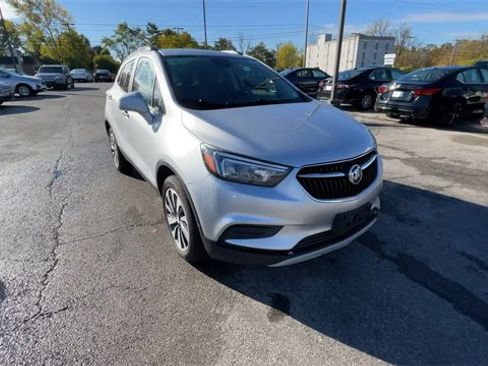 Used 2022 Buick Encore Preferred w/ Safety Package image 4