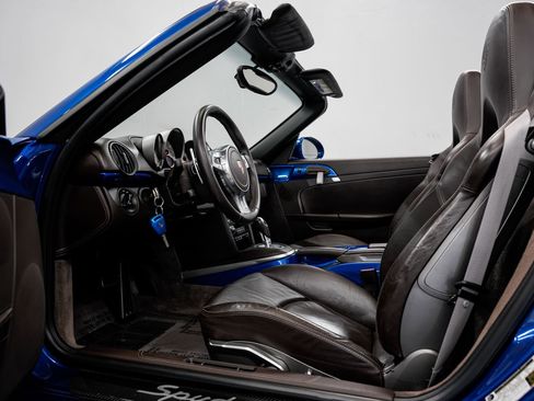 Used 2011 Porsche Boxster Spyder RWD image 20