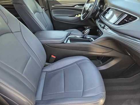 Certified 2020 Buick Enclave Essence FWD image 14